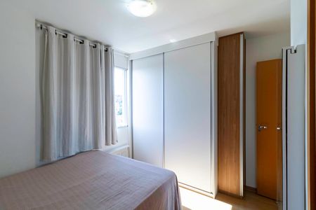 Apartamento à venda com 62m², 2 quartos e 1 vaga Apartamento à venda com 62m², 2 quartos e 1 vagaSuíte