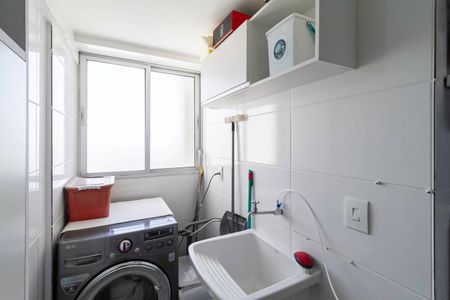 Apartamento à venda com 62m², 2 quartos e 1 vaga Apartamento à venda com 62m², 2 quartos e 1 vagaCozinha e Área de Serviço