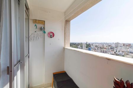 Apartamento à venda com 62m², 2 quartos e 1 vaga Apartamento à venda com 62m², 2 quartos e 1 vagaVaranda da sala