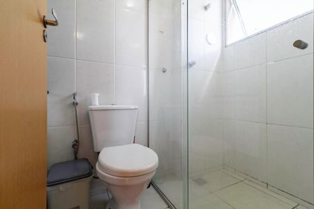 Apartamento à venda com 62m², 2 quartos e 1 vaga Apartamento à venda com 62m², 2 quartos e 1 vagaBanheiro da suíte