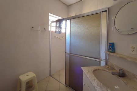 Casa à venda com 200m², 5 quartos e 6 vagasEdícula 2 - Banheiro