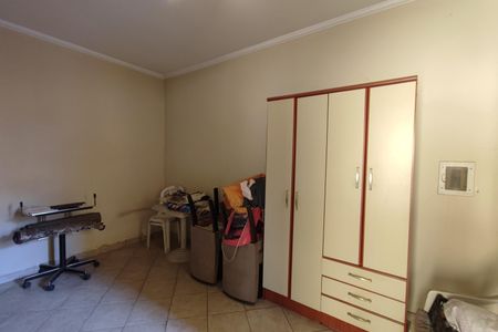 Casa à venda com 200m², 5 quartos e 6 vagasEdícula 2 - Quarto