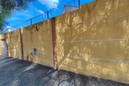 Casa à venda com 200m², 5 quartos e 6 vagasFachada