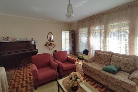 Casa à venda com 200m², 5 quartos e 6 vagasSala de Estar