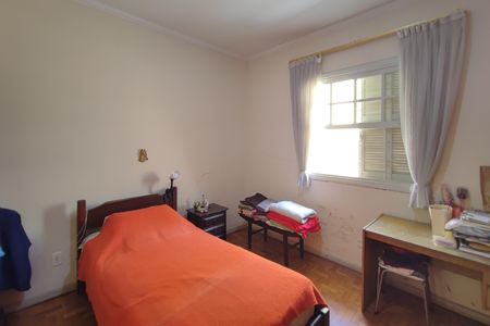 Casa à venda com 200m², 5 quartos e 6 vagasQuarto 3