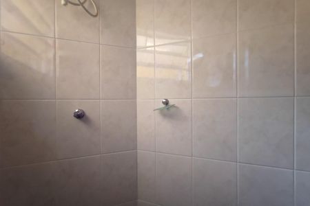 Casa à venda com 200m², 5 quartos e 6 vagasEdícula 2 - Banheiro