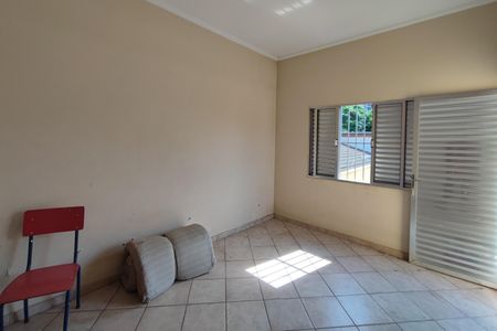 Casa à venda com 200m², 5 quartos e 6 vagasEdícula 1 - Quarto