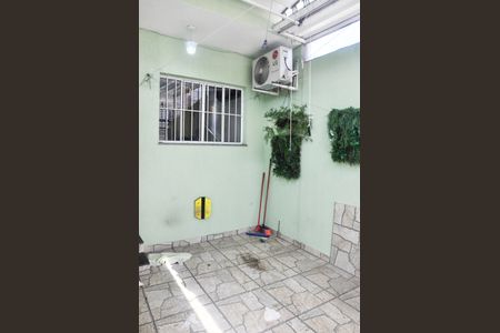 Casa para alugar com 96m², 2 quartos e 1 vaga Casa para alugar com 96m², 2 quartos e 1 vagaGaragem