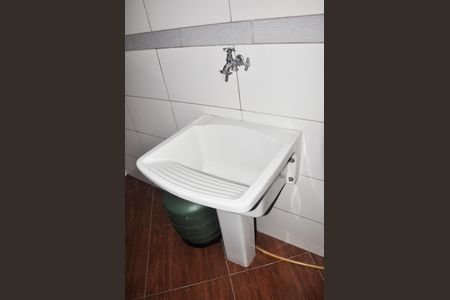 Casa para alugar com 96m², 2 quartos e 1 vaga Casa para alugar com 96m², 2 quartos e 1 vagaÁrea de Serviço