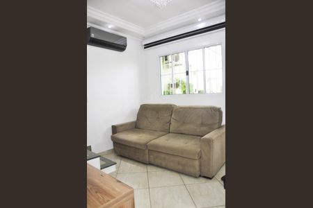 Casa para alugar com 96m², 2 quartos e 1 vaga Casa para alugar com 96m², 2 quartos e 1 vagaSala