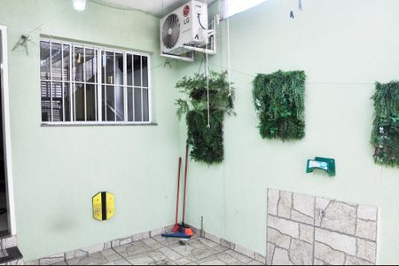 Casa para alugar com 96m², 2 quartos e 1 vaga Casa para alugar com 96m², 2 quartos e 1 vagaGaragem