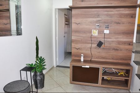 Casa para alugar com 96m², 2 quartos e 1 vaga Casa para alugar com 96m², 2 quartos e 1 vagaSala