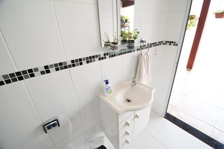 Casa à venda com 110m², 4 quartos e 3 vagasBanheiro de serviço