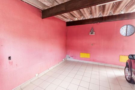 Casa à venda com 206m², 3 quartos e 2 vagas Casa à venda com 206m², 3 quartos e 2 vagasGaragem