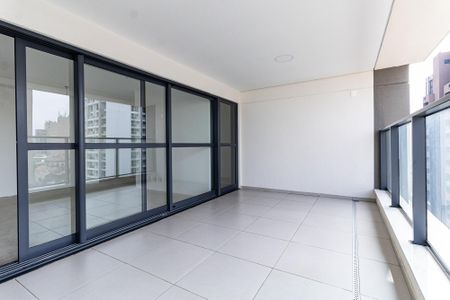 Apartamento à venda com 127m², 4 quartos e 2 vagas Apartamento à venda com 127m², 4 quartos e 2 vagasVaranda da Sala