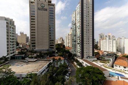 Apartamento à venda com 127m², 4 quartos e 2 vagas Apartamento à venda com 127m², 4 quartos e 2 vagasVista da Varanda da Sala