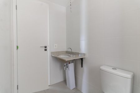 Apartamento à venda com 127m², 4 quartos e 2 vagas Apartamento à venda com 127m², 4 quartos e 2 vagasBanheiro Social