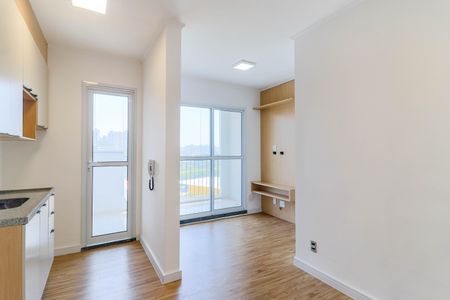 Apartamento à venda com 44m², 2 quartos e 1 vaga Apartamento à venda com 44m², 2 quartos e 1 vagaSala