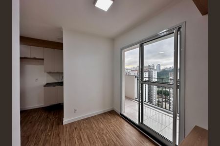 Apartamento à venda com 44m², 2 quartos e 1 vaga Apartamento à venda com 44m², 2 quartos e 1 vagaSala