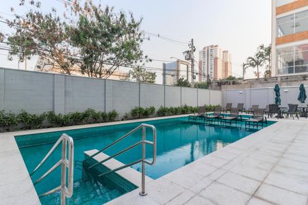 Apartamento à venda com 44m², 2 quartos e 1 vaga Apartamento à venda com 44m², 2 quartos e 1 vagaÁrea comum - Piscina
