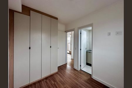 Apartamento à venda com 44m², 2 quartos e 1 vaga Apartamento à venda com 44m², 2 quartos e 1 vagaSuíte