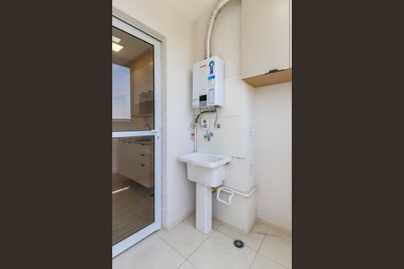 Apartamento à venda com 44m², 2 quartos e 1 vaga Apartamento à venda com 44m², 2 quartos e 1 vagaÁrea de Serviço