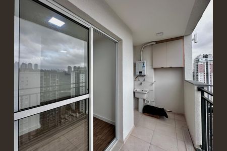 Apartamento à venda com 44m², 2 quartos e 1 vaga Apartamento à venda com 44m², 2 quartos e 1 vagaSacada