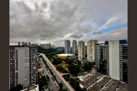 Apartamento à venda com 44m², 2 quartos e 1 vaga Apartamento à venda com 44m², 2 quartos e 1 vagaVista da Sacada