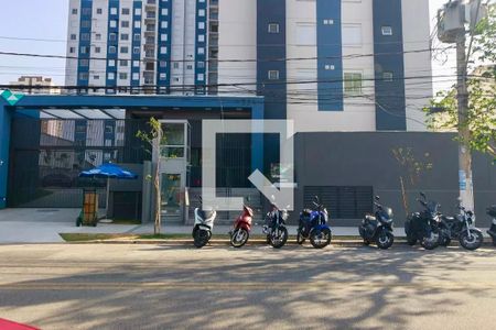 Apartamento à venda com 44m², 2 quartos e 1 vaga Apartamento à venda com 44m², 2 quartos e 1 vagaFachada