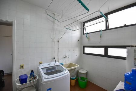 Apartamento à venda com 261m², 4 quartos e 4 vagasÁrea de Serviço