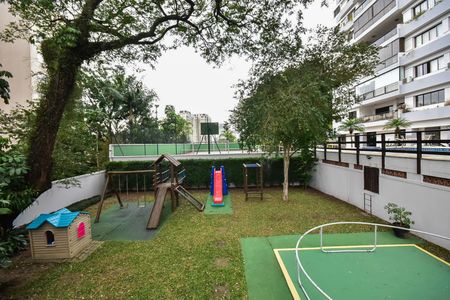 Apartamento à venda com 261m², 4 quartos e 4 vagasPlayground