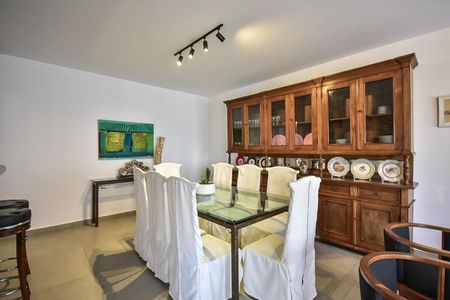 Apartamento à venda com 261m², 4 quartos e 4 vagasSala