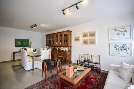 Apartamento à venda com 261m², 4 quartos e 4 vagasSala