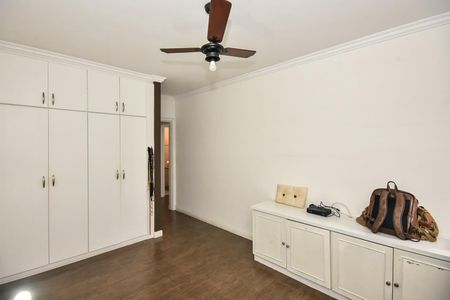 Apartamento à venda com 261m², 4 quartos e 4 vagasSuíte 1