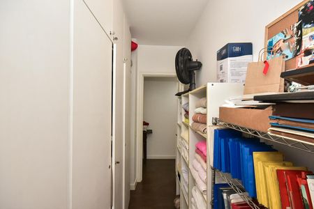 Apartamento à venda com 261m², 4 quartos e 4 vagasRoupeiro