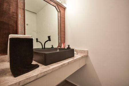 Apartamento à venda com 261m², 4 quartos e 4 vagasLavabo