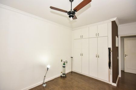 Apartamento à venda com 261m², 4 quartos e 4 vagasSuíte 1