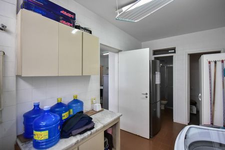 Apartamento à venda com 261m², 4 quartos e 4 vagasÁrea de Serviço