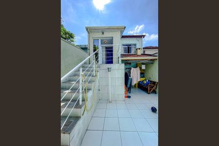 Casa à venda com 197m², 4 quartos e 1 vagaÁrea externa