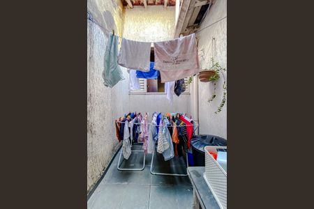 Casa à venda com 197m², 4 quartos e 1 vagaÁrea de Serviço