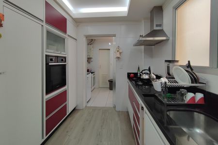 Apartamento à venda com 135m², 3 quartos e 2 vagasCozinha