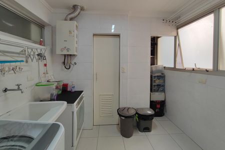 Apartamento à venda com 135m², 3 quartos e 2 vagasÁrea de Serviço