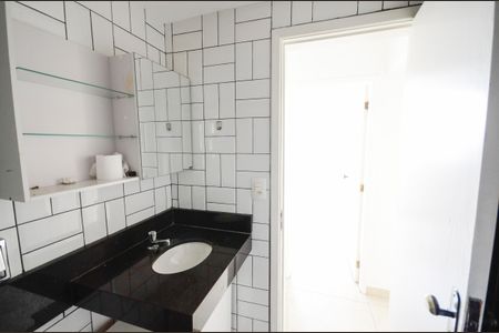 Apartamento à venda com 68m², 3 quartos e 1 vaga Apartamento à venda com 68m², 3 quartos e 1 vagaBanheiro