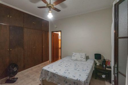 Casa à venda com 359m², 3 quartos e 2 vagas Casa à venda com 359m², 3 quartos e 2 vagasSuíte