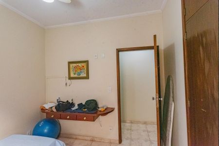 Casa à venda com 359m², 3 quartos e 2 vagas Casa à venda com 359m², 3 quartos e 2 vagasQuarto 1