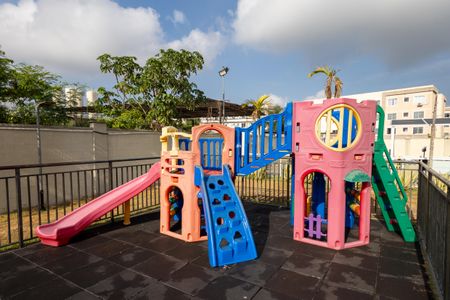 Apartamento para alugar com 50m², 2 quartos e 1 vaga Apartamento para alugar com 50m², 2 quartos e 1 vagaÁrea comum - Playground