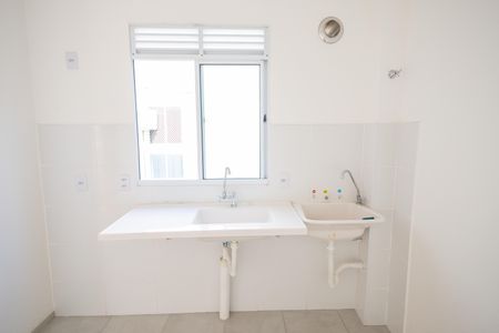 Apartamento para alugar com 50m², 2 quartos e 1 vaga Apartamento para alugar com 50m², 2 quartos e 1 vagaCozinha e Área de Serviço