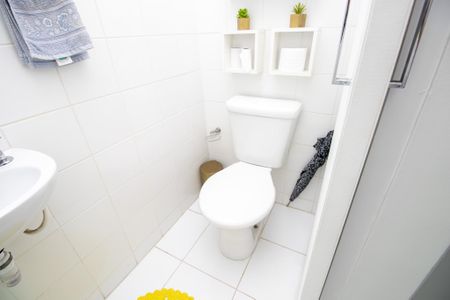 Apartamento à venda com 86m², 3 quartos e 2 vagas Apartamento à venda com 86m², 3 quartos e 2 vagasBanheiro de serviço