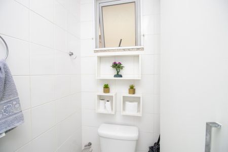 Apartamento à venda com 86m², 3 quartos e 2 vagas Apartamento à venda com 86m², 3 quartos e 2 vagasBanheiro de serviço