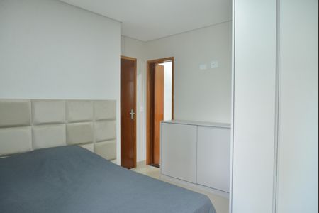 Casa à venda com 132m², 2 quartos e 2 vagasSuíte 2 